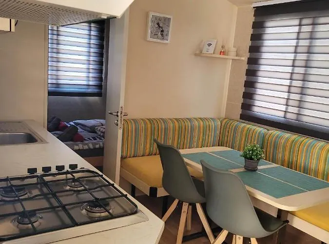 Mobile Homes Inalex Relax Дом отдыха Привлака